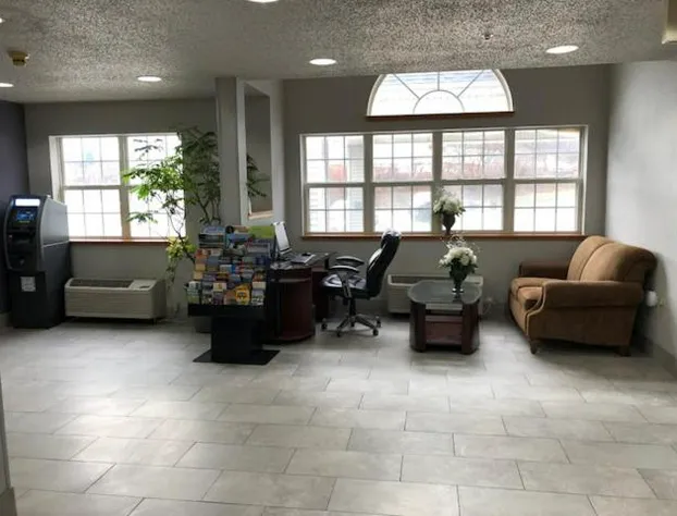 Microtel Inn & Suites by Wyndham Pittsburgh Airport hotel detail image 4