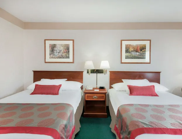 Ramada by Wyndham Strasburg Dover hotel detail image 2