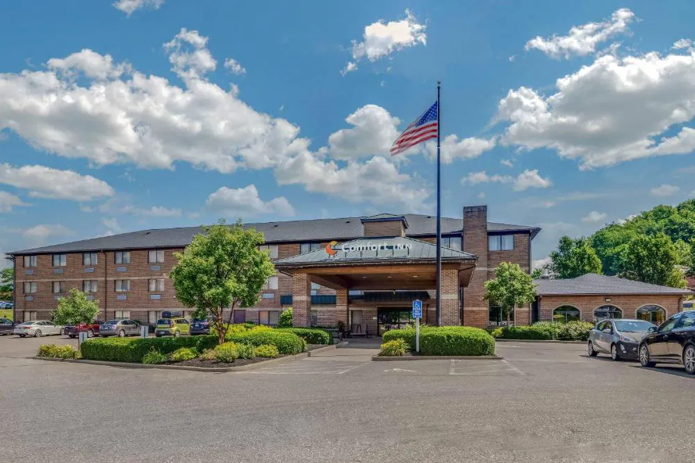 Comfort Inn Millersburg hotel hero