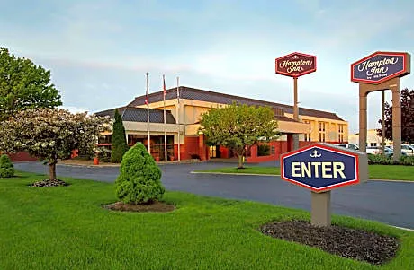 Hampton Inn Ashtabula hotel hero