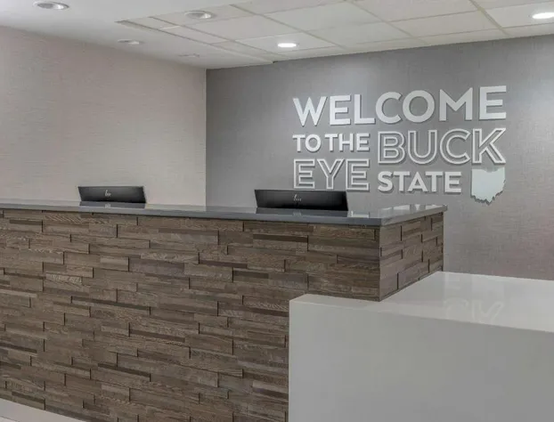 Hampton Inn New Philadelphia hotel detail image 2