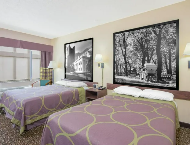 Super 8 by Wyndham Ashland hotel detail image 4