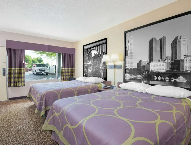 Super 8 by Wyndham Ashland hotel detail image 4