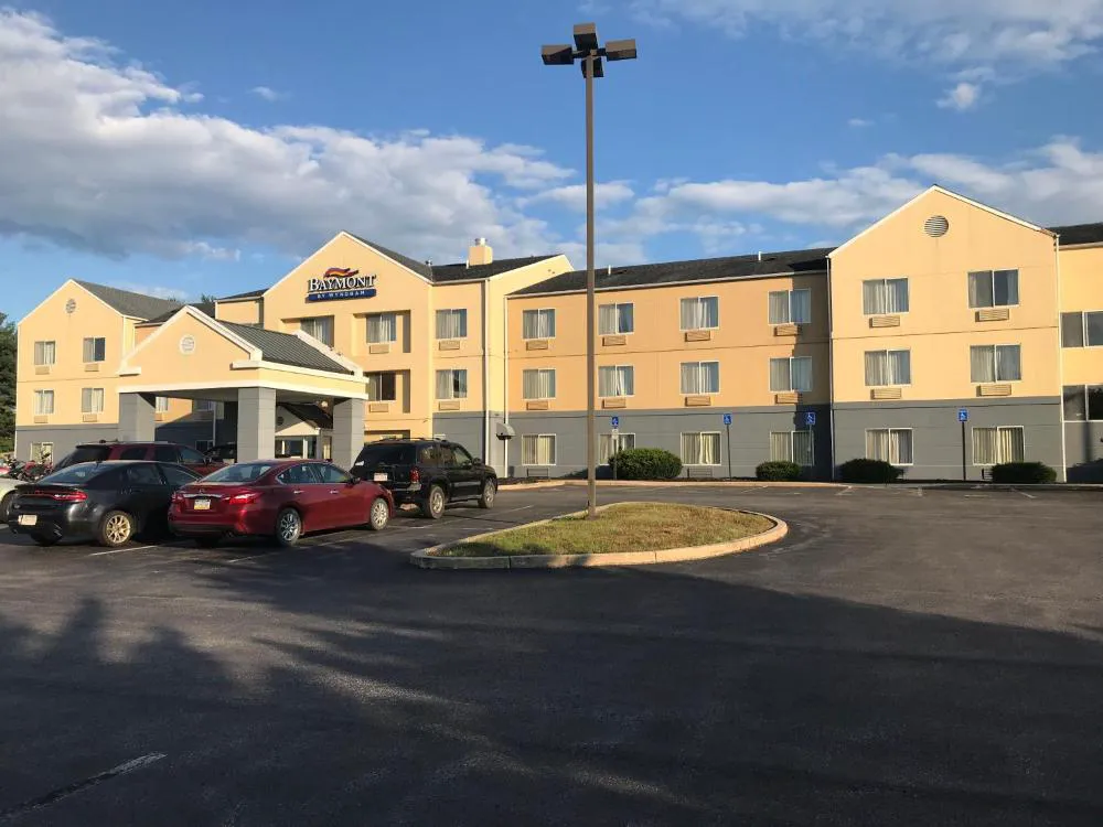 Baymont by Wyndham Chambersburg hotel hero