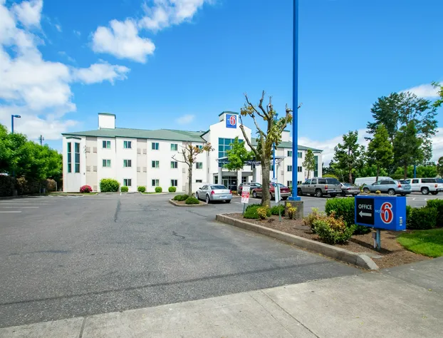 Motel 6 Portland, OR - I-5 hotel detail image 1