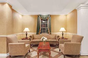 Baymont by Wyndham Pearl hotel detail image 1