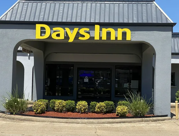Days Inn by Wyndham Pearl/Jackson Airport hotel detail image 1