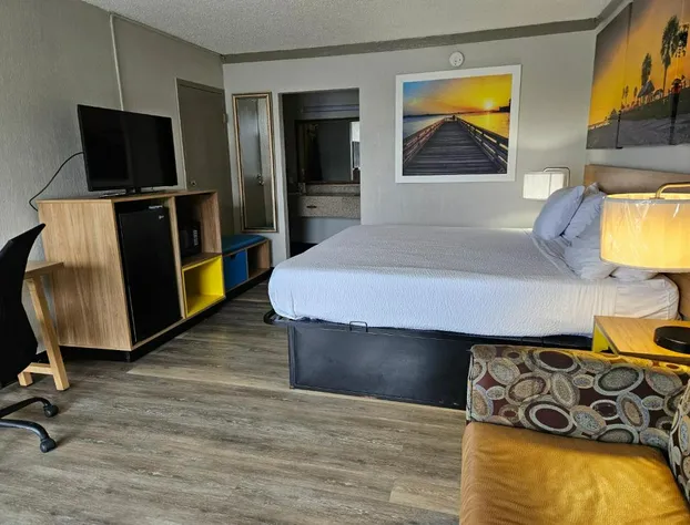 Days Inn by Wyndham Washington hotel detail image 3