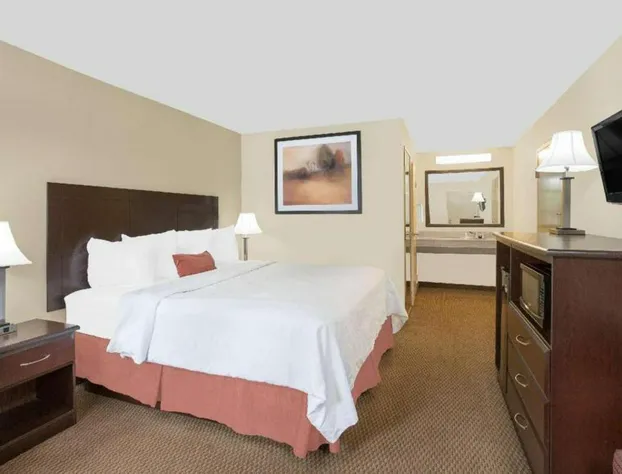 Baymont by Wyndham Greenville hotel detail image 3
