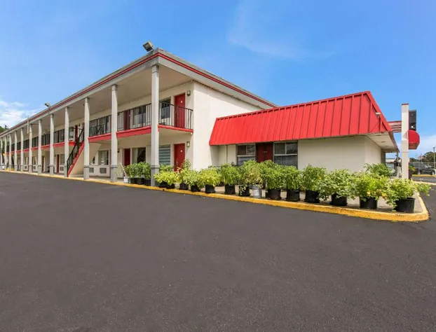 Econo Lodge Washington NC North hotel detail image 2