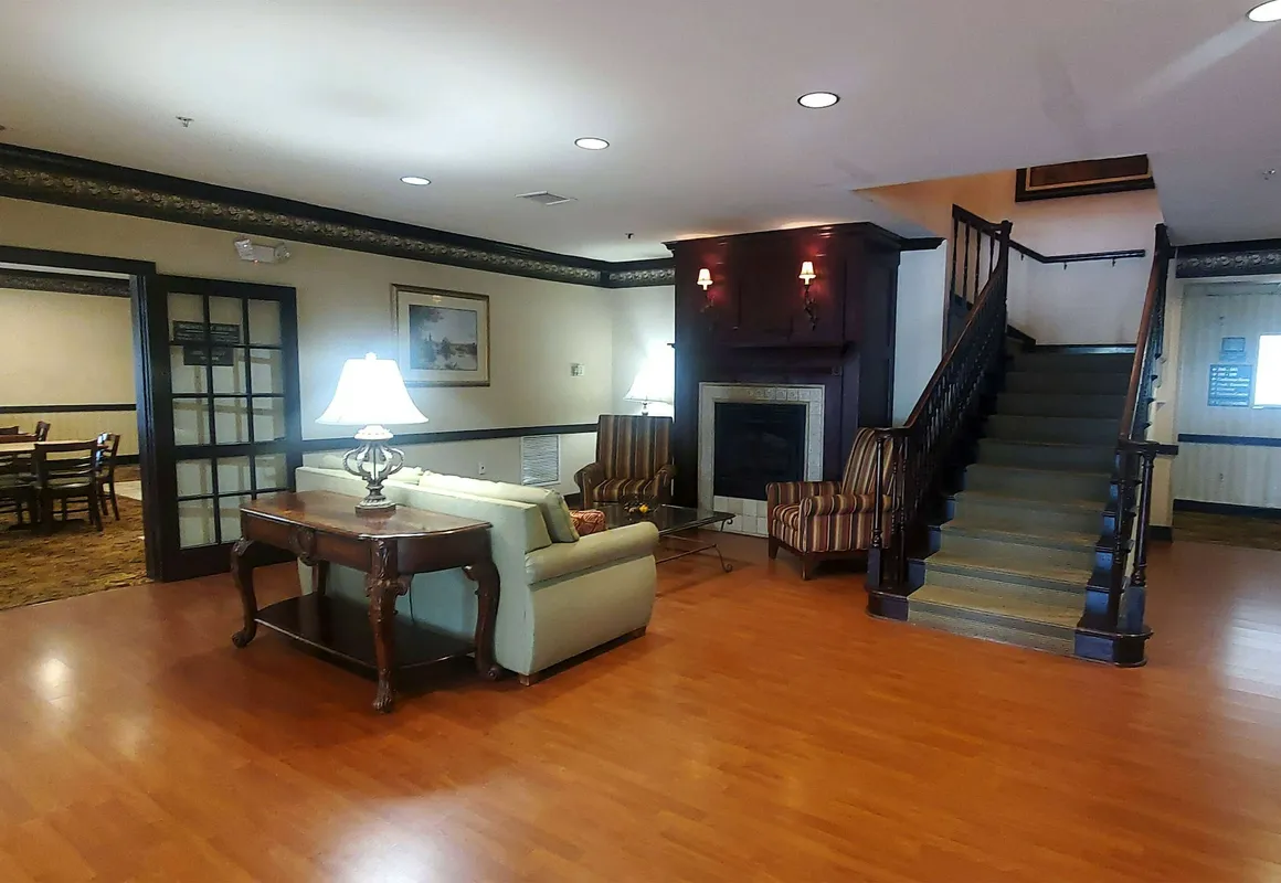 Wingate by Wyndham Youngstown/Austintown hotel hero