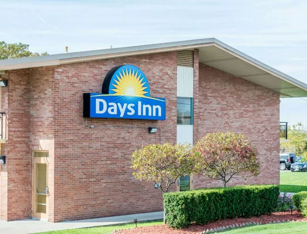 Days Inn by Wyndham Niles hotel detail image 1