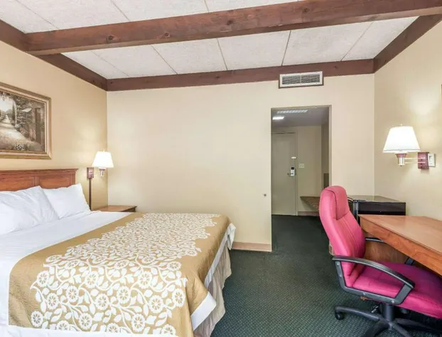 Days Inn by Wyndham Niles hotel detail image 4