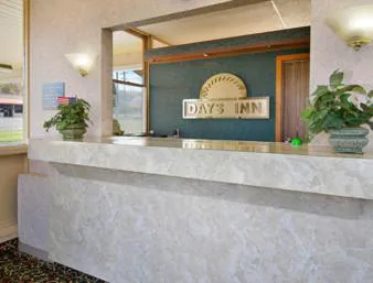 Days Inn by Wyndham Niles hotel detail image 4