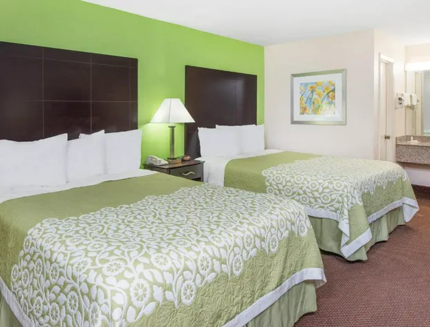 Days Inn by Wyndham Calvert City/Paducah East hotel detail image 2
