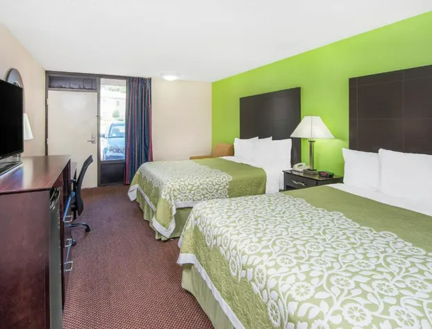 Days Inn by Wyndham Calvert City/Paducah East hotel detail image 3