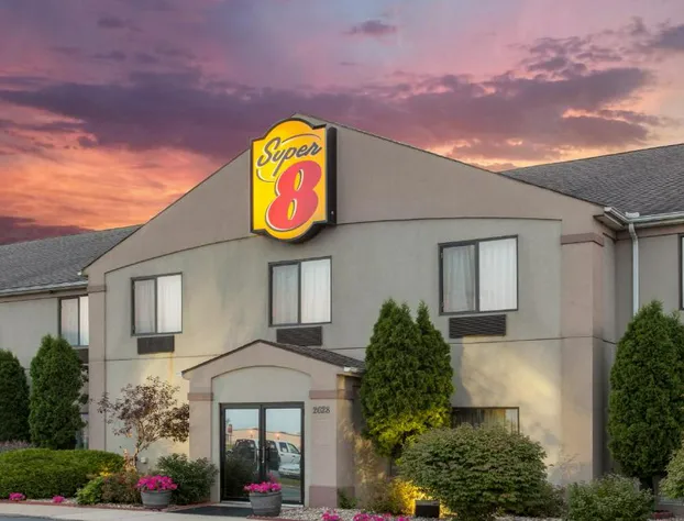 Super 8 by Wyndham Goshen hotel detail image 1