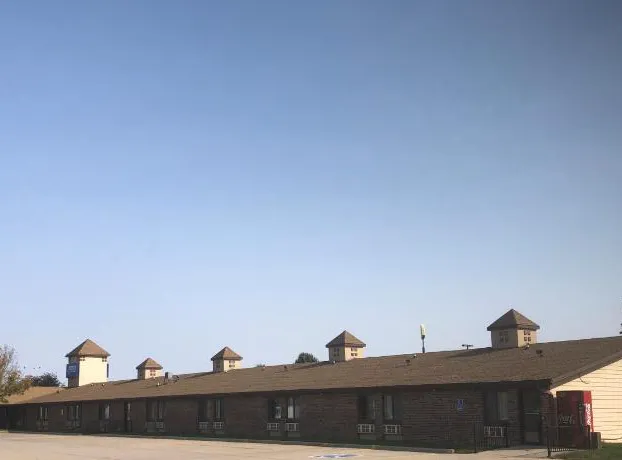 Americas Best Value Inn Onawa hotel detail image 1