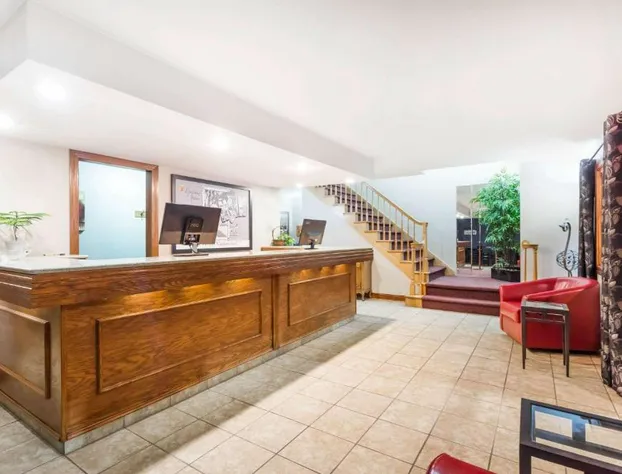 Super 8 by Wyndham Platteville hotel detail image 3