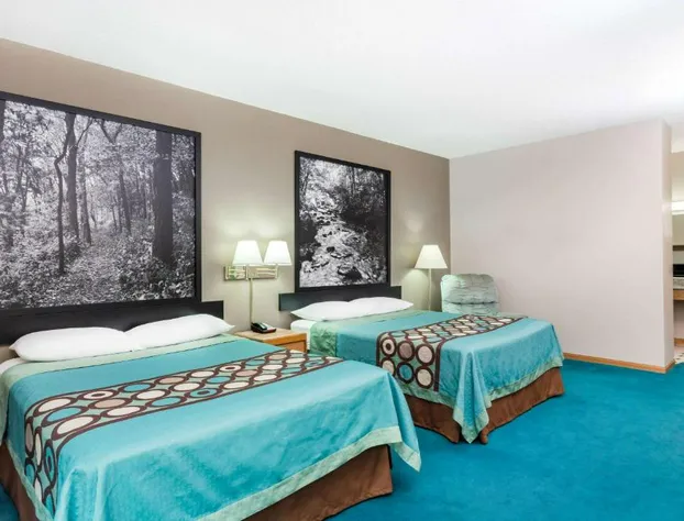 Super 8 by Wyndham Platteville hotel detail image 4