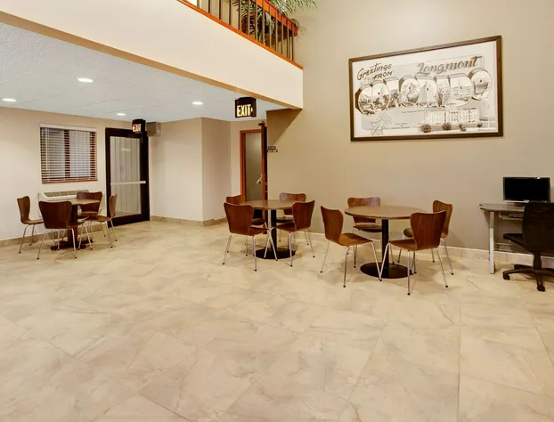 Super 8 by Wyndham Longmont/Del Camino hotel detail image 2