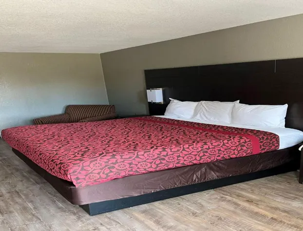 Days Inn by Wyndham Tupelo hotel detail image 4