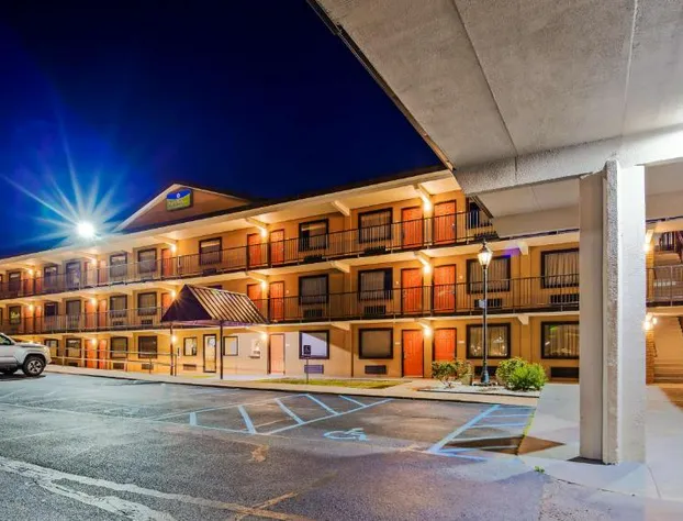 SureStay Hotel by Best Western Tupelo North hotel detail image 1