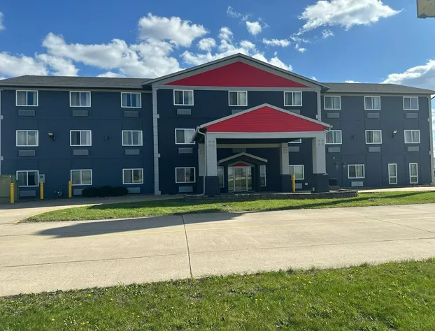 Burgundy Inn & Suites By OYO El Paso hotel detail image 1