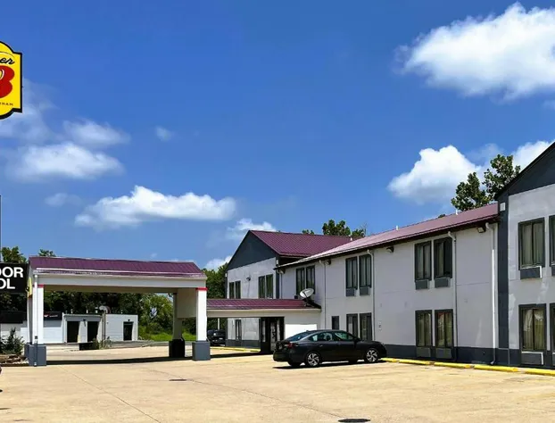 Super 8 by Wyndham Vincennes hotel detail image 2