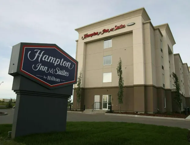 Hampton Inn & Suites by Hilton Red Deer hotel detail image 3