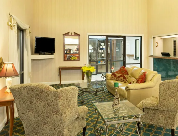 Super 8 by Wyndham Covington hotel detail image 3