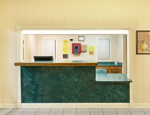 Super 8 by Wyndham Covington hotel detail image 2