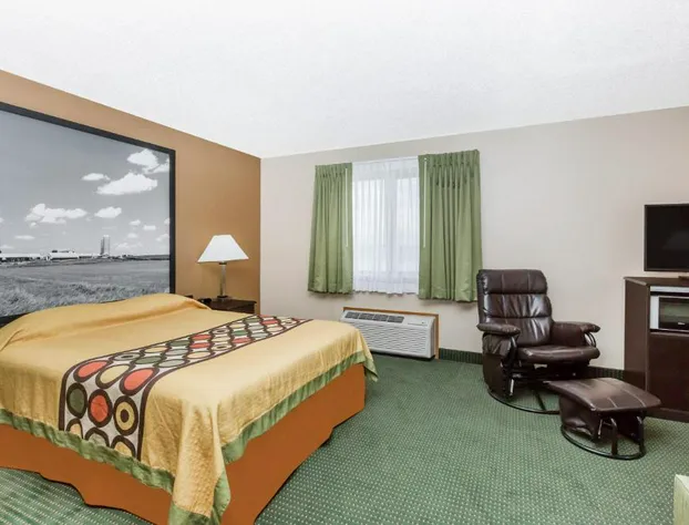Super 8 by Wyndham Jefferson hotel detail image 3