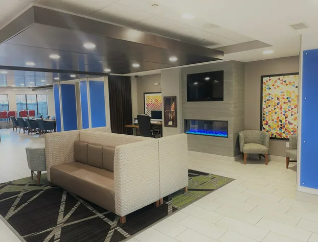 Holiday Inn Express Hotel & Suites Grand Island by IHG hotel detail image 2