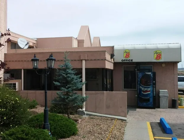 Super 8 by Wyndham Laramie hotel detail image 2