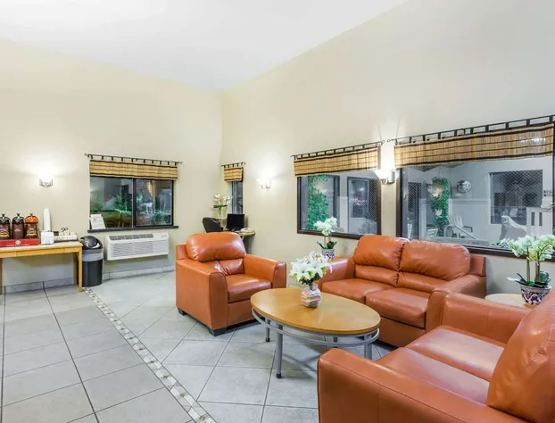 Super 8 by Wyndham Grants Pass hotel detail image 2