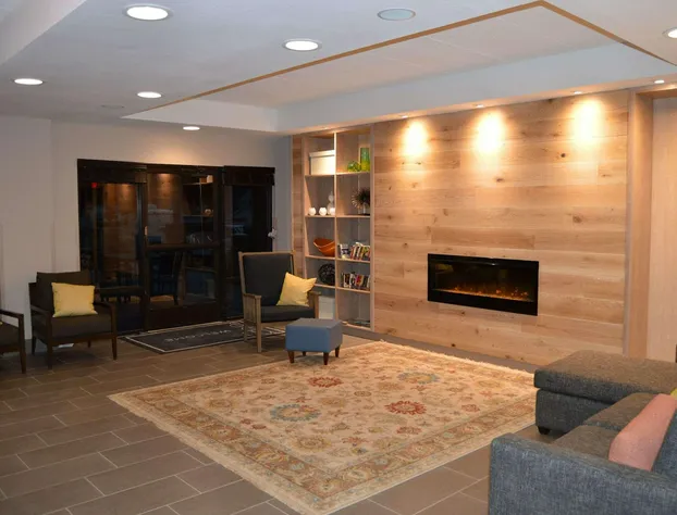 Country Inn & Suites by Radisson, La Crosse, WI hotel detail image 2