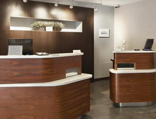 Courtyard by Marriott Valdosta hotel detail image 2