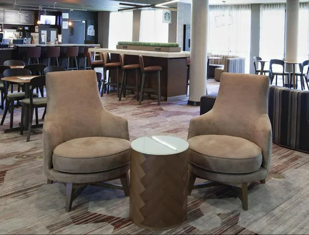 Courtyard by Marriott Valdosta hotel detail image 2