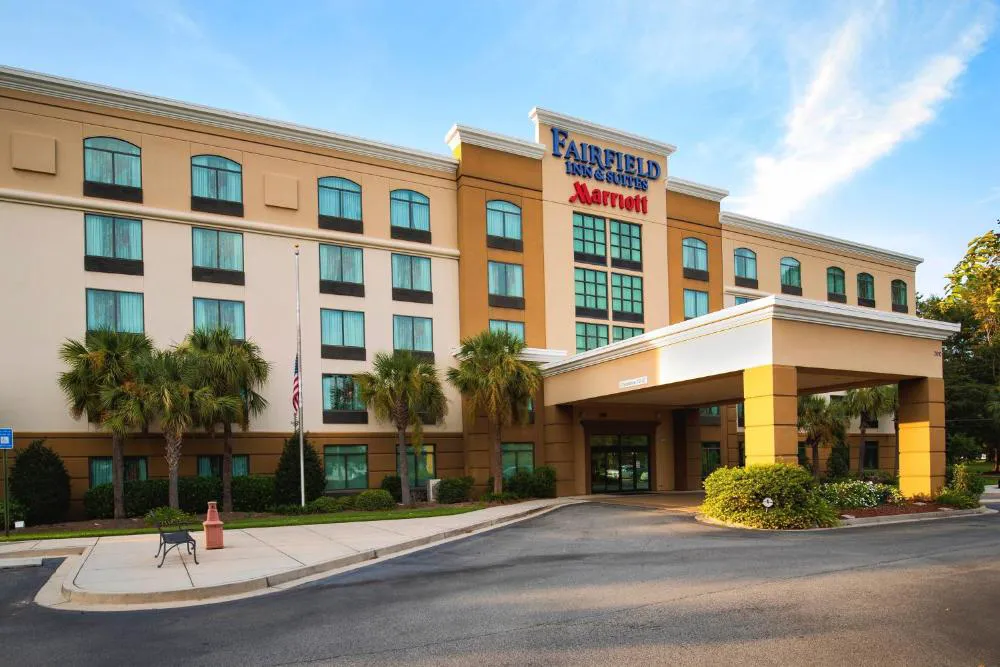 Fairfield Inn & Suites Valdosta hotel hero