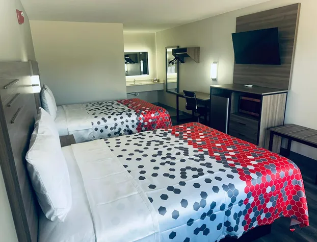 Econo Lodge Biloxi Beach hotel detail image 2