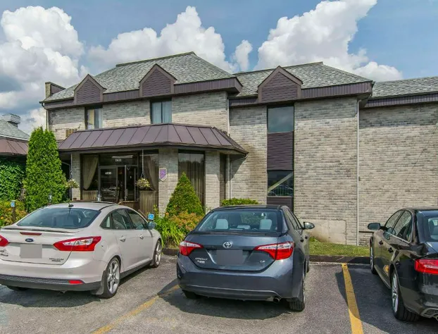 Quality Hotel & Suites hotel detail image 1