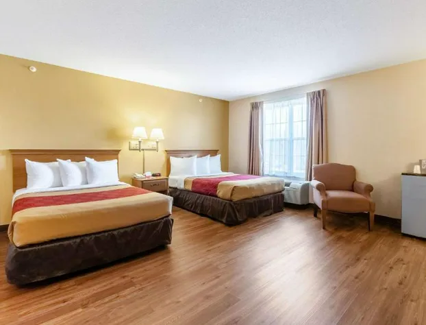 Econo Lodge Hadley near University hotel detail image 4