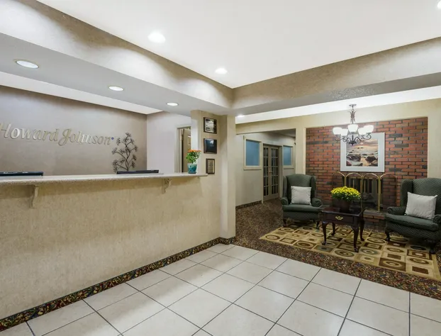 Howard Johnson by Wyndham Springfield hotel detail image 2