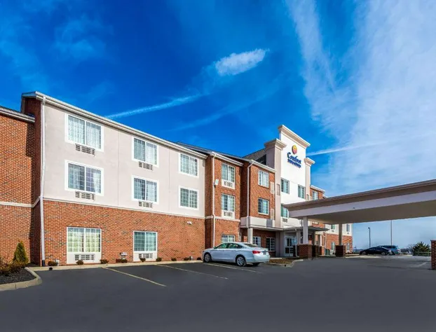 Comfort Inn & Suites Dayton North hotel detail image 1