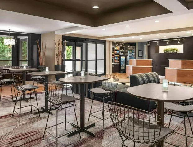 Courtyard by Marriott Dayton North hotel detail image 2