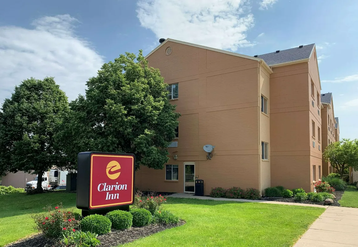 Clarion Inn Fairborn - Dayton near Wright Patterson hotel hero