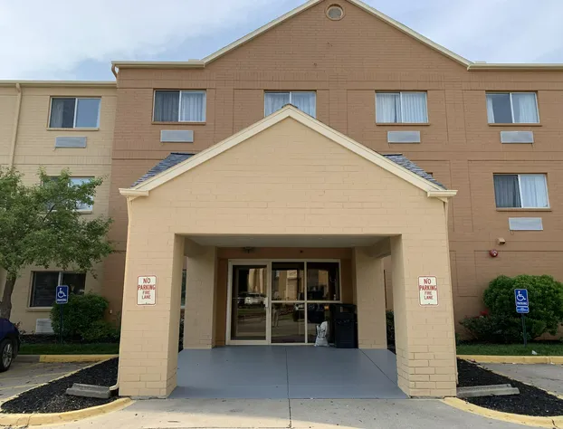 Clarion Pointe Fairborn near Wright Patterson AFB hotel detail image 2