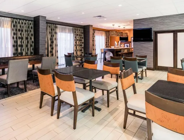 Hampton Inn Dover hotel detail image 2