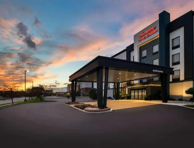 Hampton Inn & Suites Dayton - Vandalia hotel detail image 2